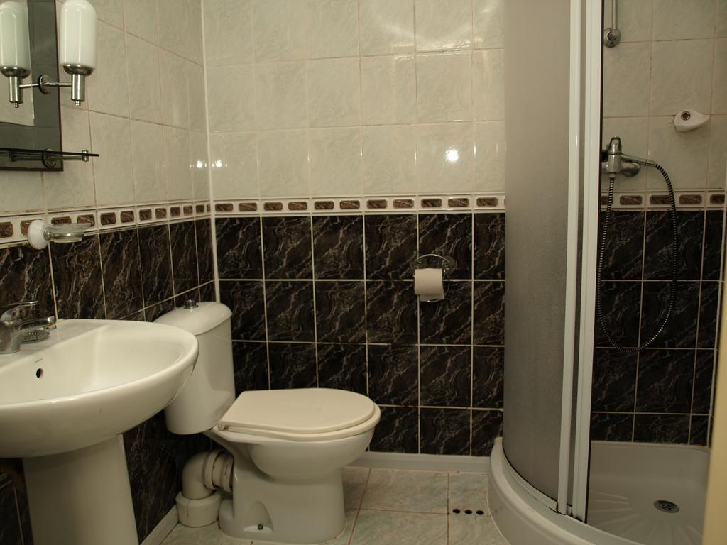 Osrodek Wypoczynkowy Eden Katy Rybackie Hotel Room photo